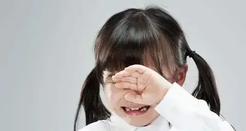 Angry crying meme mang đến sự thú vị đầy cảm xúc.