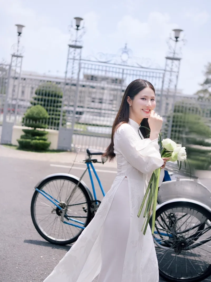 Chiều cao Diễm My 9x lý tưởng làm nên nét duyên dáng
