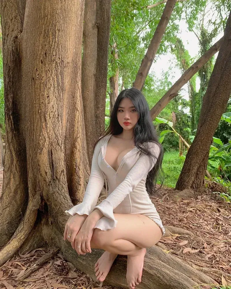 Gái xinh IG luôn thu hút ánh nhìn với những bức ảnh cuốn hút.