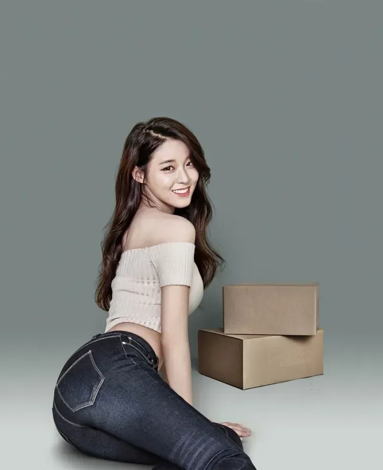 Gái xinh mặc quần jeans khoe dáng chuẩn, tạo nên vẻ đẹp thanh thoát và cá tính