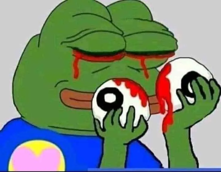 Meme ếch xanh bịt miệng với biểu cảm kín đáo và hài hước.
