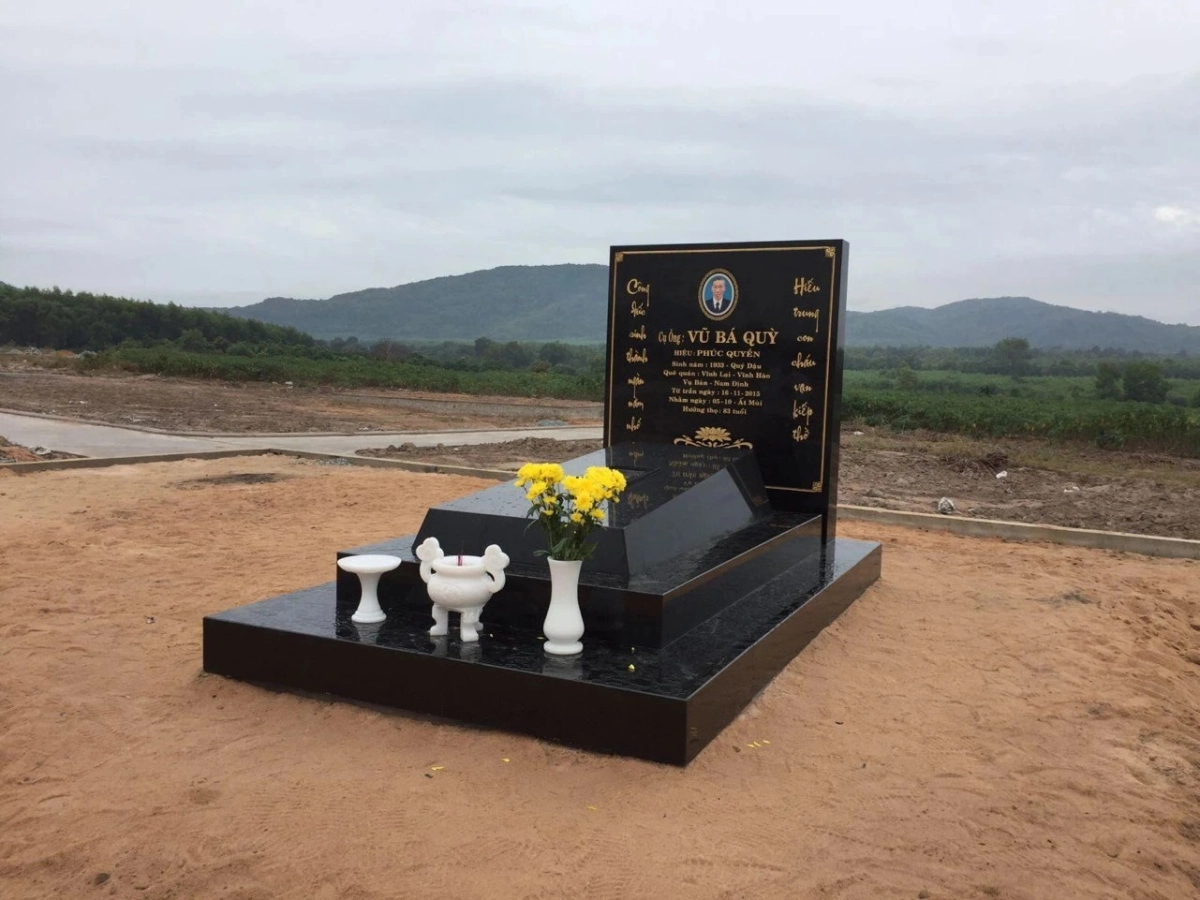 Những điều kiêng kỵ khi thăm mộ thể hiện sự tôn kính với người đã khuất.