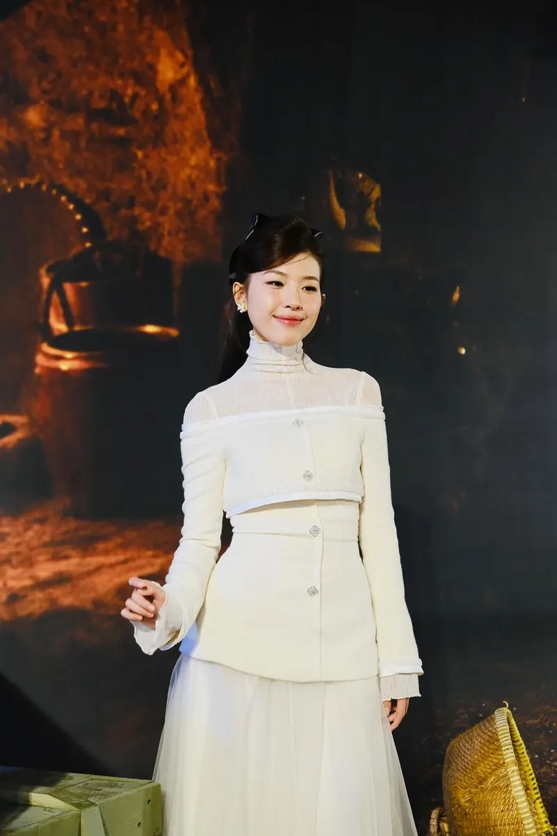 Tiểu sử Lamoon