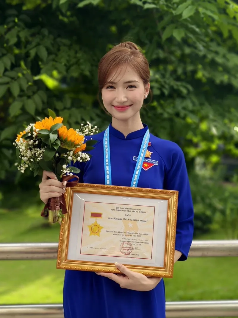 Tìm hiểu đầy đủ tiểu sử ca sĩ hòa minzy ngay hôm nay