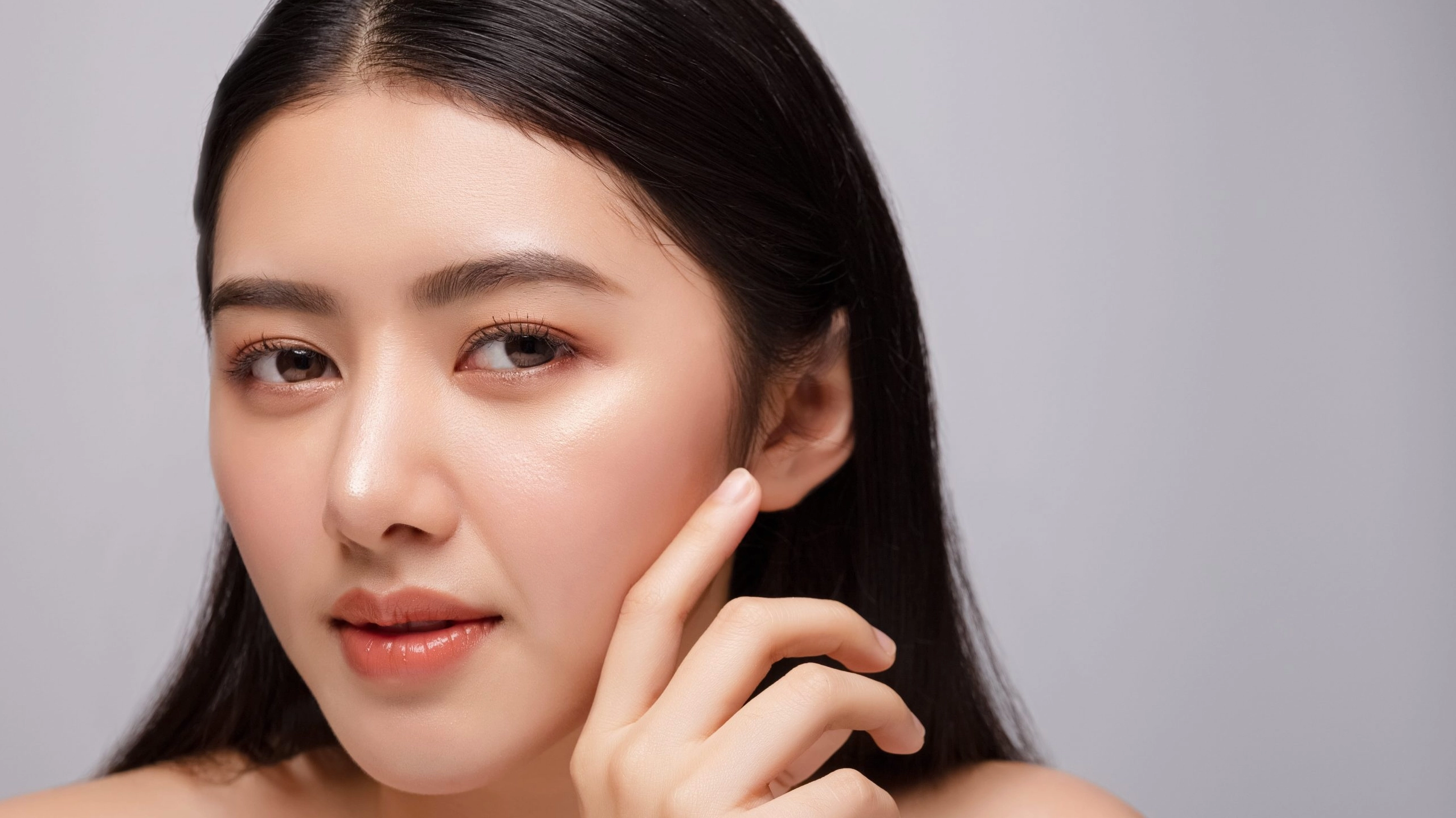 Xem tướng phụ nữ thái dương lõm và những điều bạn cần biết